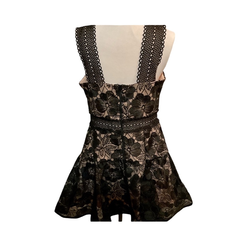 Blondie Nites Elegant Black and cream floral‎ Lace fit & flare, Mini Dress NWOT - Picture 6 of 9